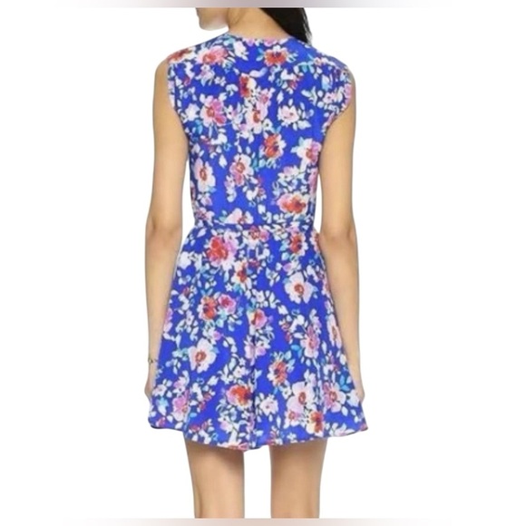 Yumi Kim Blue Floral Soho Mixer Wrap Dress | 100% Silk | Size Small - Picture 2 of 7